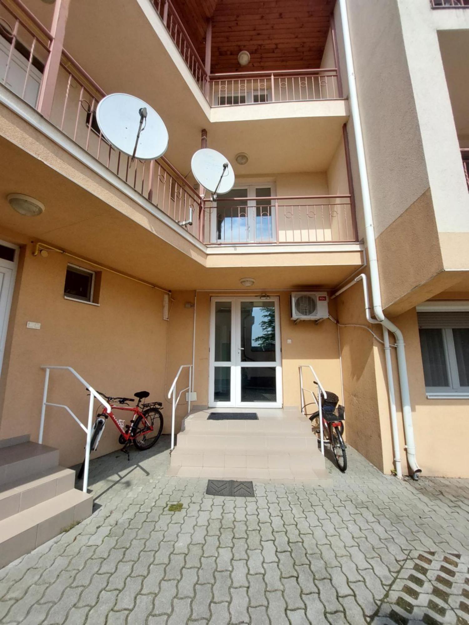 Sunshine Resort Apartment Hajdúszoboszló Esterno foto